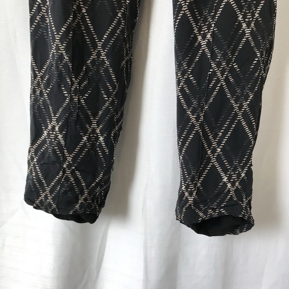Haute Hippie | Slim Shady Silk Tapered Diamond Plaid Pants Black Size Medium - Picture 3 of 15